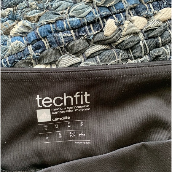 🆕Adidas Women’s Techfit Medium Compression Capri Tights Size M - Picture 4 of 5